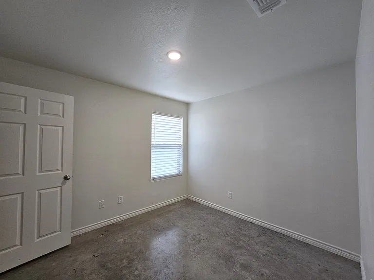 2318 Zanoletti Dr #A — Photo 11