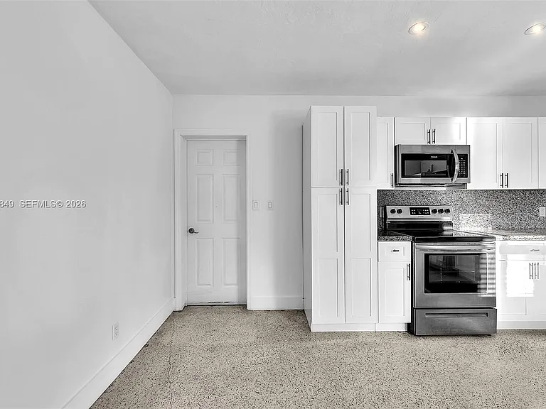 1550 SW 23rd Ct #A — Photo 15