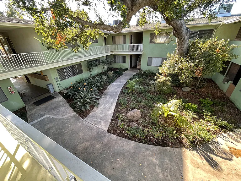 Carousel Apartments: Modern Living in the Heart of the Arcadia — Photo 4