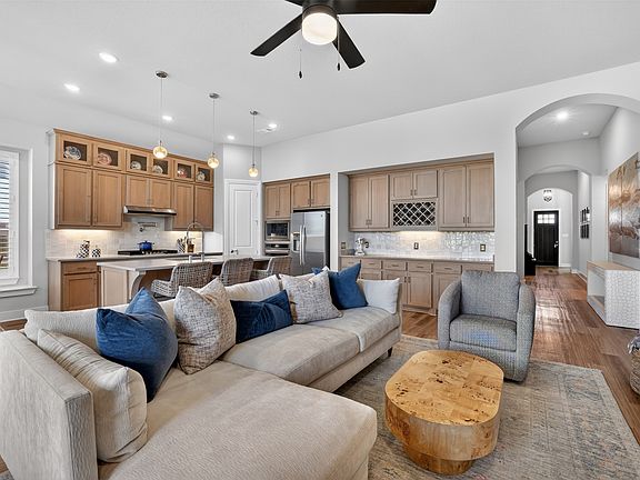 5th image of 8504 Fannin Creek Trl