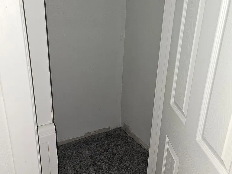 636 Lillian St — Photo 15