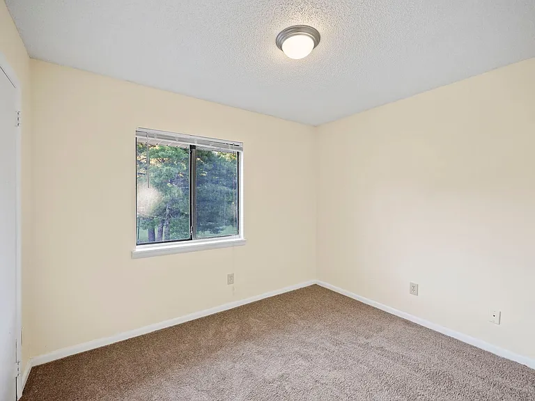 Country Creek Apartments — Photo 42
