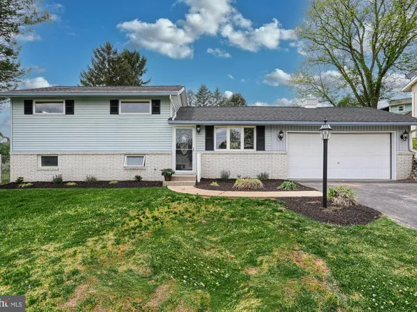 345 Canary Cir, York, PA 17404