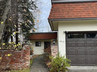1417 Crescent Dr, Anchorage, AK 99508