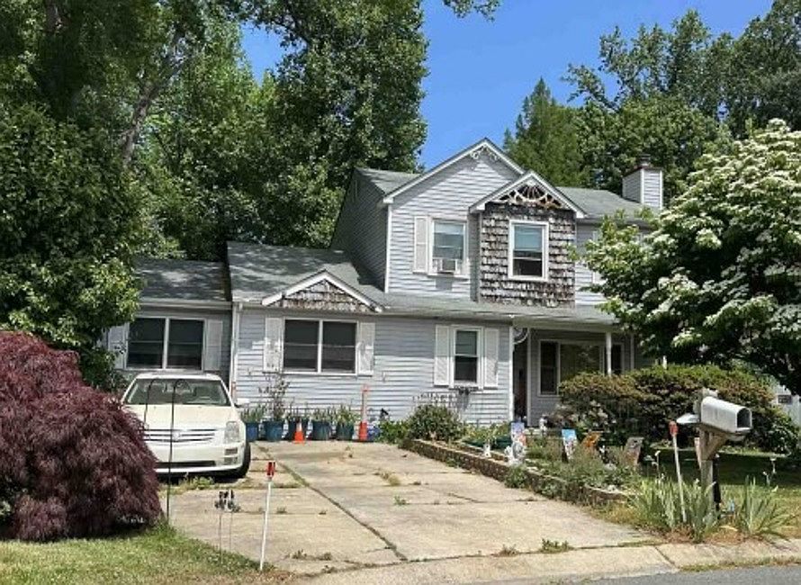 1st image of 635 Plum Run Ct