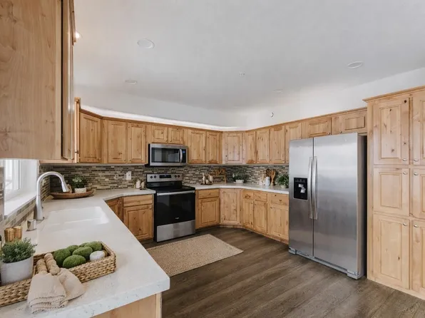 9090 Cinema Dr #D102, Juneau, AK 99801