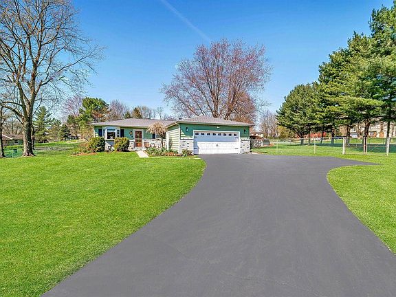 3rd image of 288 Warwood Dr