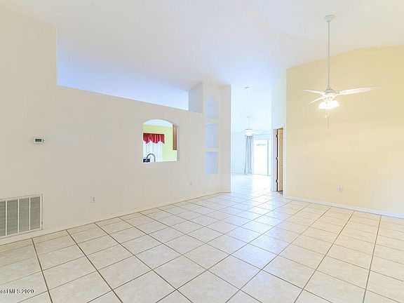 5th image of 3730 Town Square Blvd #83