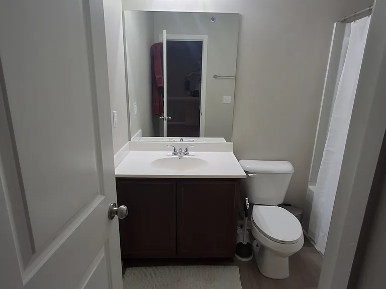 2137 Belmont Cir — Photo 16