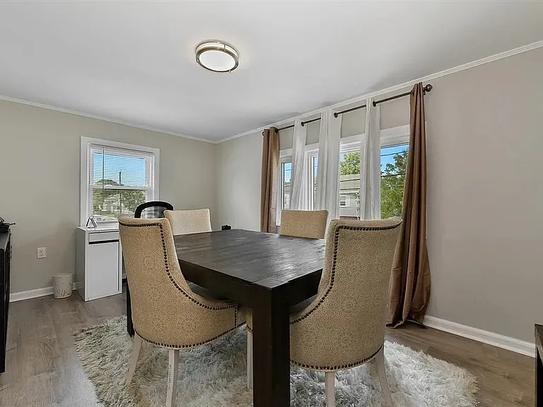 65-67 Lawn Ave #2 — Photo 2