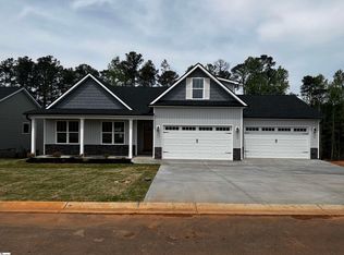 123 Hideaway Ln, Easley, SC 29640