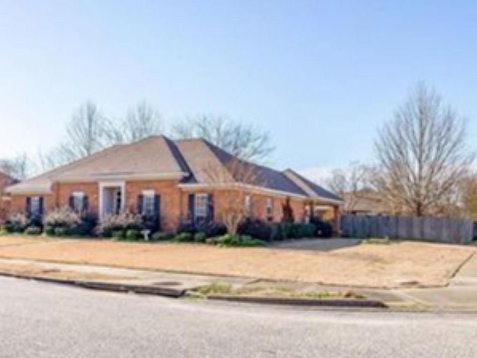 8200 Parkview Ct, Montgomery, AL