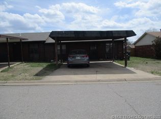 1614 Rustic Dr, Ardmore, OK 73401