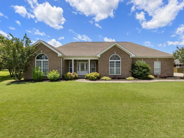 1000 S Hook St, Tuscumbia, AL 35674