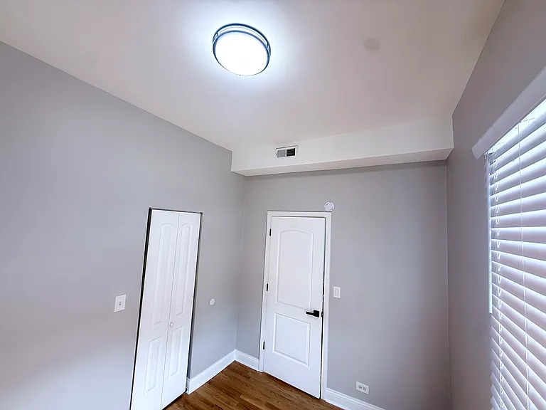 3008 E 81st St #2 — Photo 3