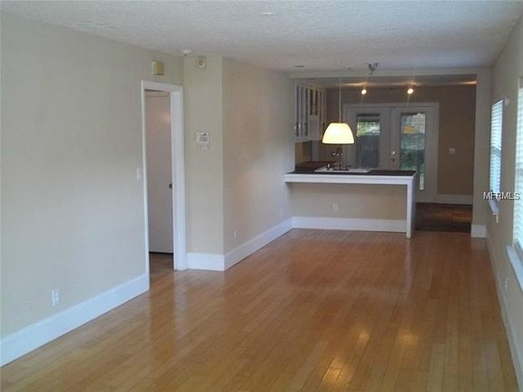 2nd image of 1304 Catherine St