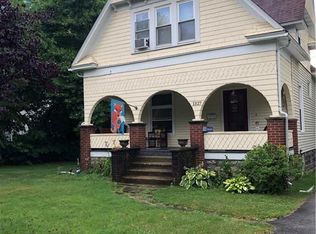 1327 Hall Ave, Sharon, PA