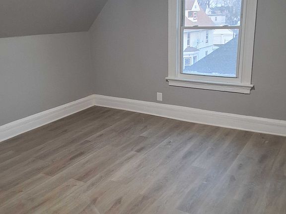 5th image of 246 Park Ave
