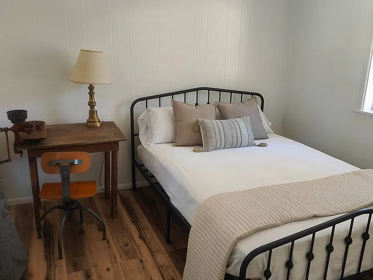 400 Columbine Blvd #8 — Photo 6