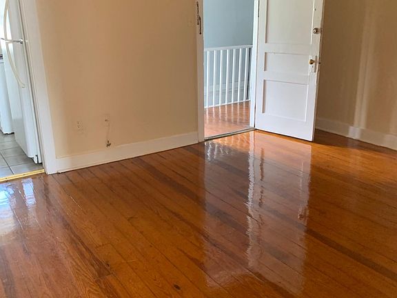 3rd image of 880 City Park Ave APT 7