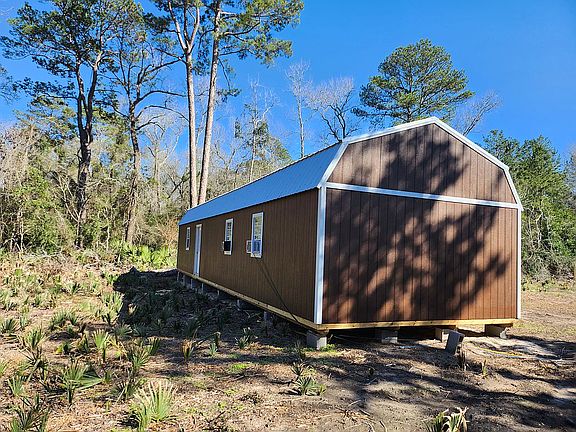 16 x 56 cabin (back)