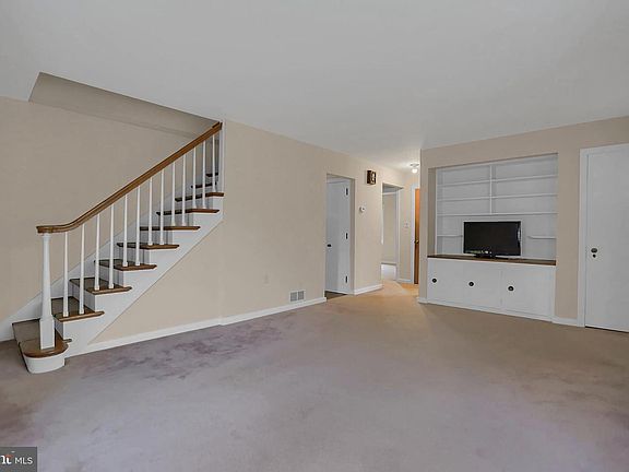 5th image of 3202 N 5th St