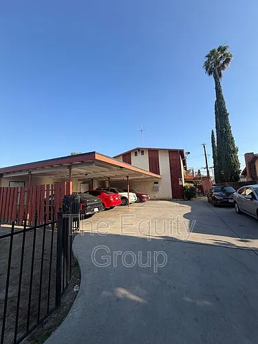 530 E Myrtle Ave Photo 1