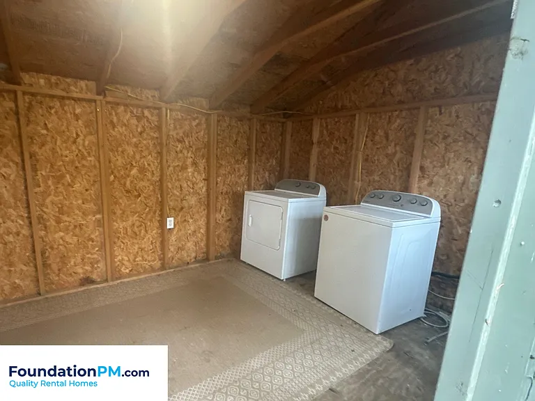 2106 Court Ave — Photo 17
