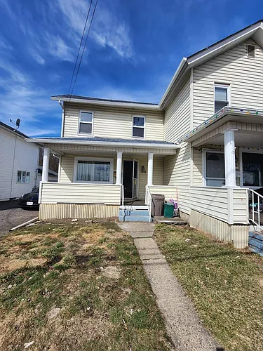 166 E State St #166 Photo 1