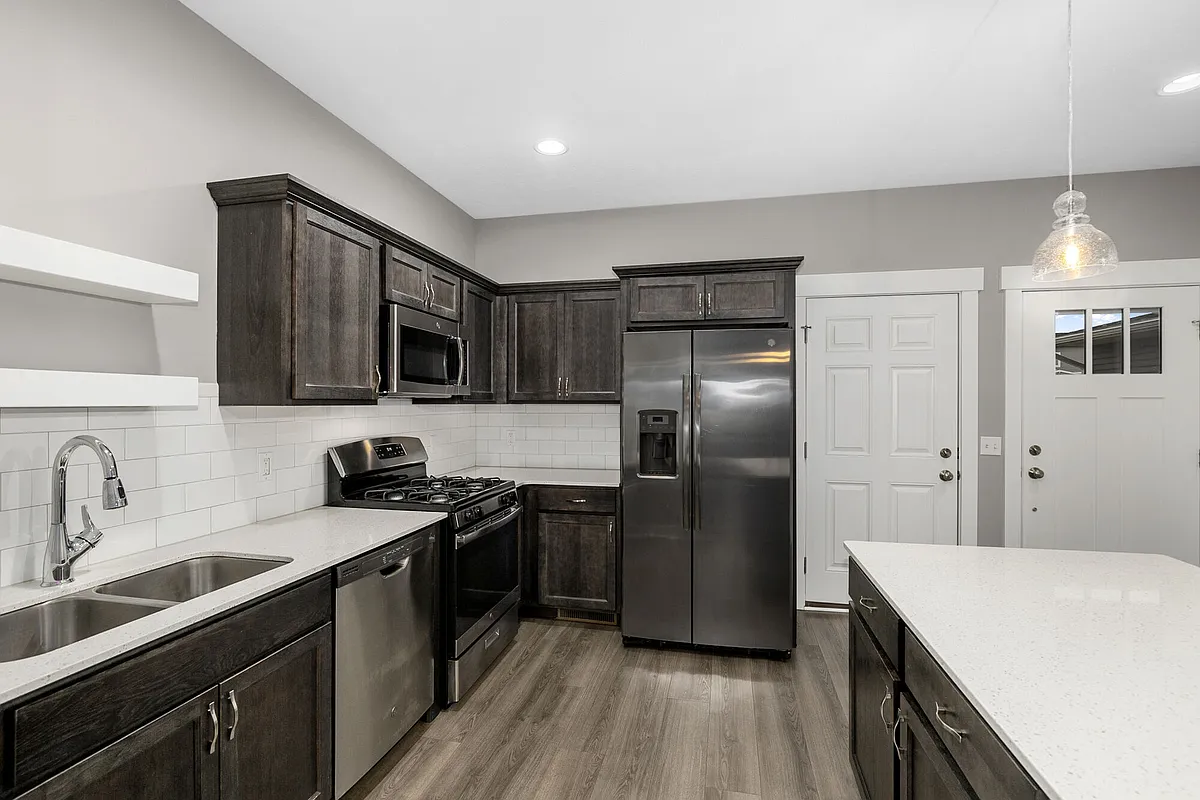 Building Photo - Jamestown Meadows