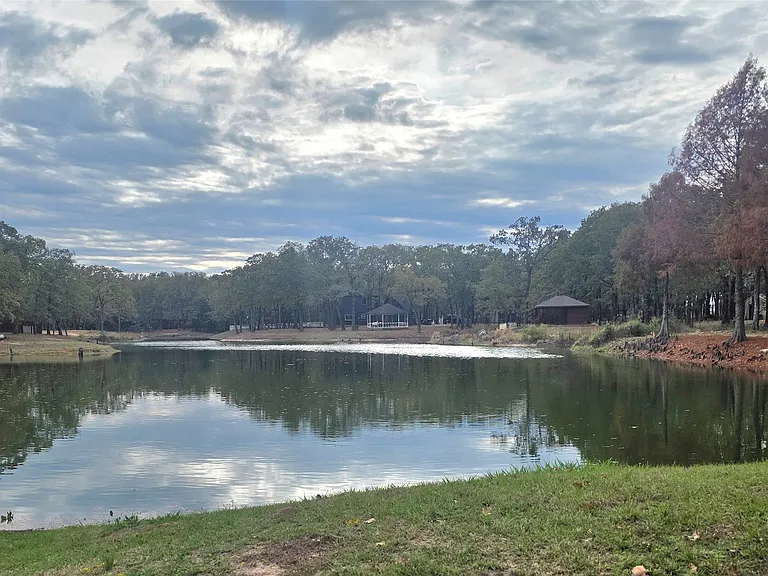1 of 4 community lakes in MPRE community.