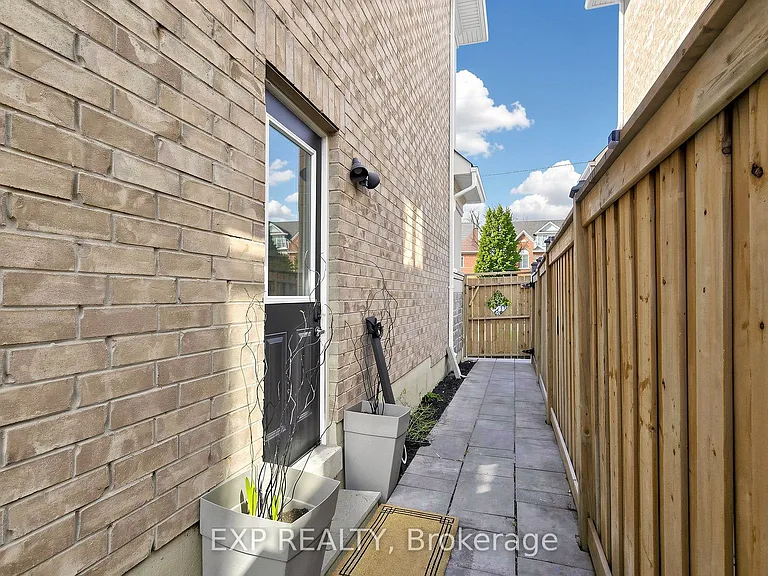 1865 Woodview Ave #BASEMENT — Photo 48