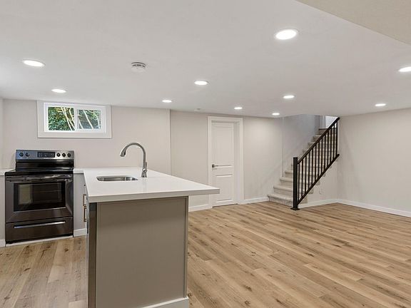 2nd image of 157 Erie Ave #B
