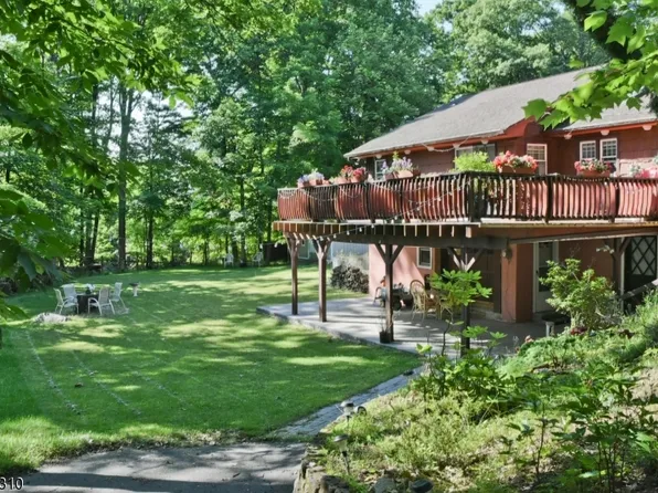 149 Madison Trl, Hopatcong Boro, NJ 07843