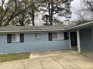 126 Glenside Dr, Jackson, MS 39211