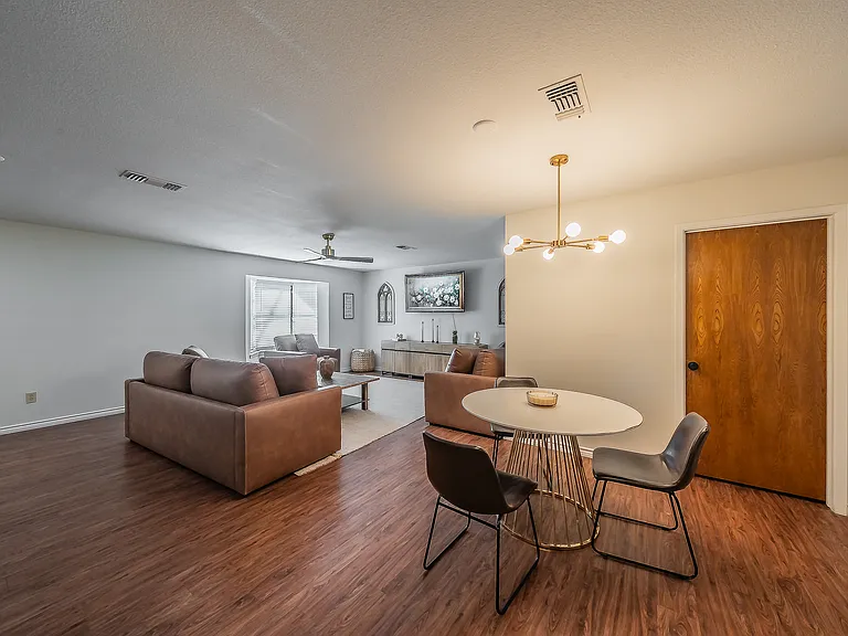 302 W Hale Ave — Photo 17