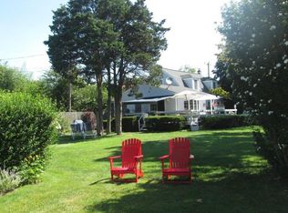 44 Rampasture Rd, Hampton Bays, NY 11946