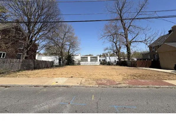13 7th St, Upland, PA 19015