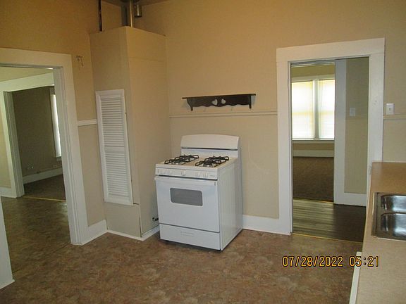 5th image of 426 W Wardville St