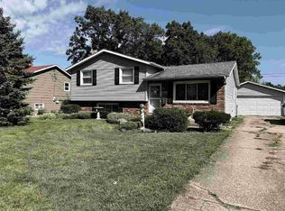 3229 Cabot Dr, South Bend, IN 46635