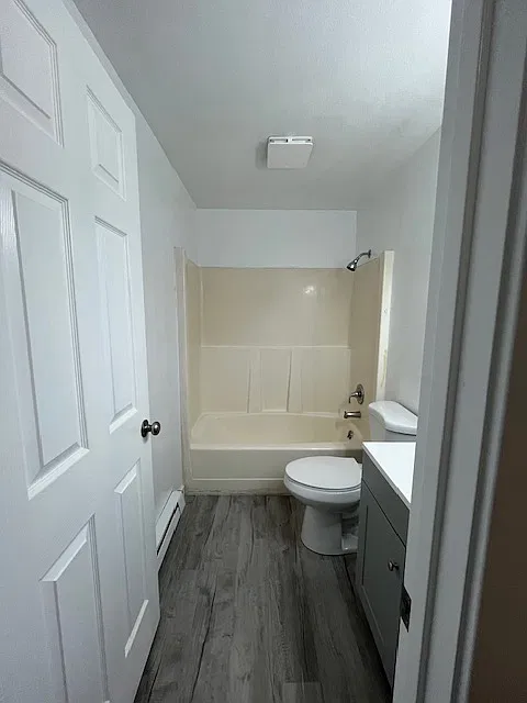 2 bed, $1,650 — Photo 4