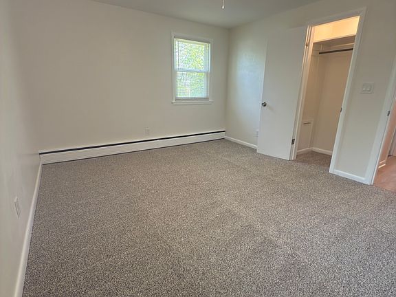 5th image of 3422 Raymond Dr #3