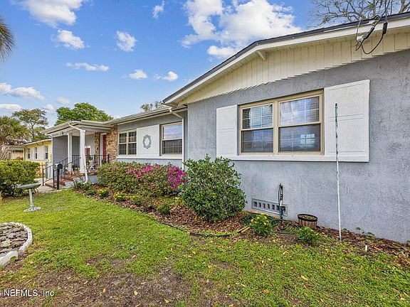 2nd image of 7022 GAILLARDIA Road S