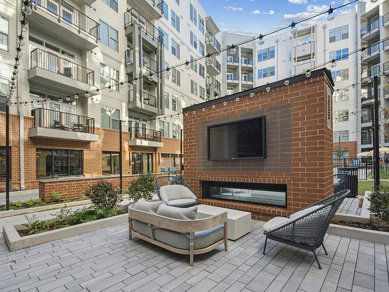 Link Apartments Calyx — Photo 20