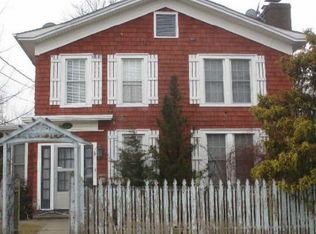 523 Washington Ave, Riverhead, NY 11901