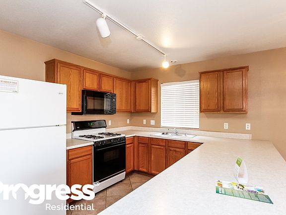 5th image of 5900 Wood Petal St