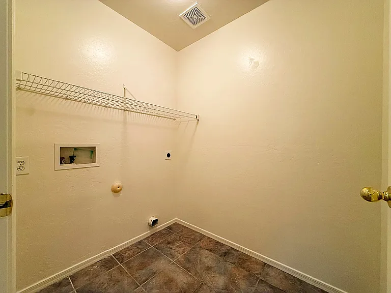 8062 W North Ln #109THDR — Photo 24