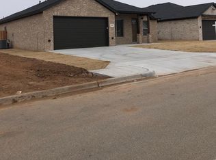 1109 16th St, Shallowater, TX 79363