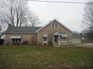 204 S 8th St, Cayuga, IN 47928