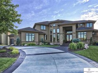 5531 S 208th Cir, Elkhorn, NE 68022